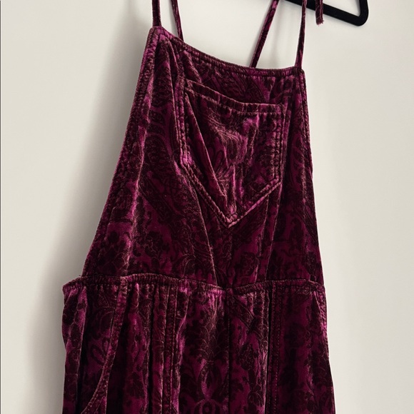 Anthropologie Wide-Leg Velvet Overalls in Plum - Picture 6 of 9